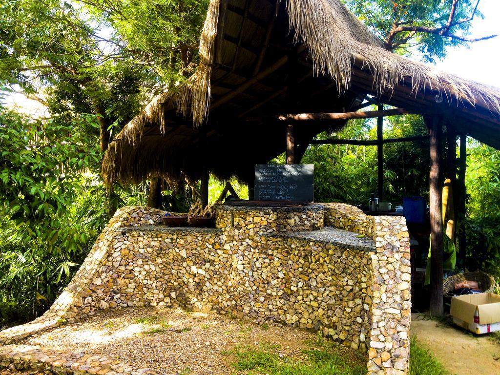 Sanctuaria Treehouses Coron Exterior photo