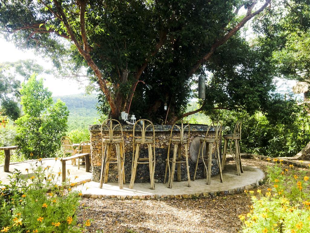 Sanctuaria Treehouses Coron Exterior photo